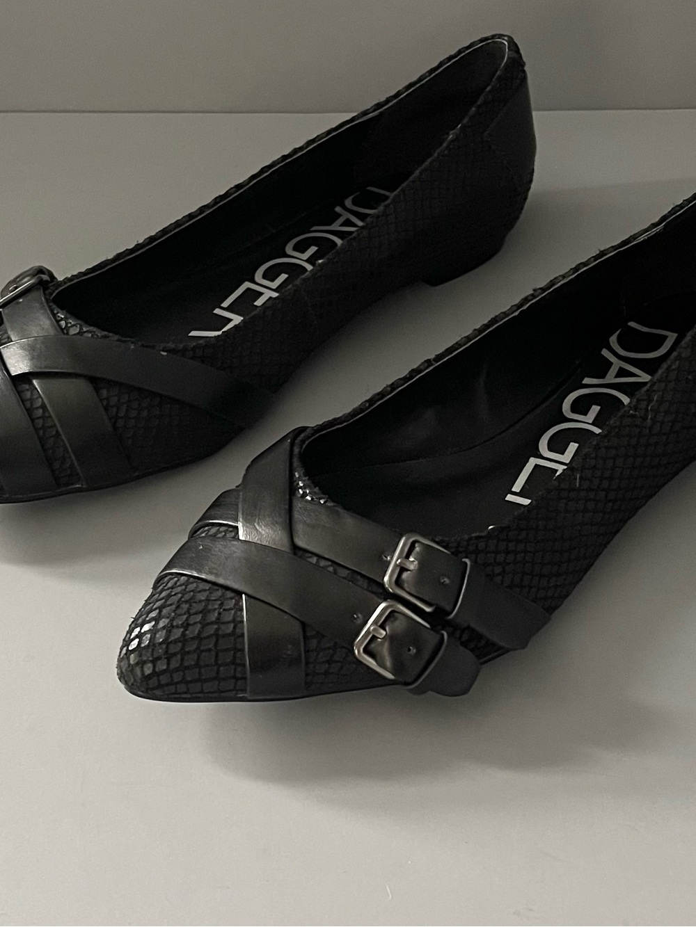 Kelsi Dagger Nabia Snake-Embossed Pointed Leather Flats 7.5 Anthropologie Black